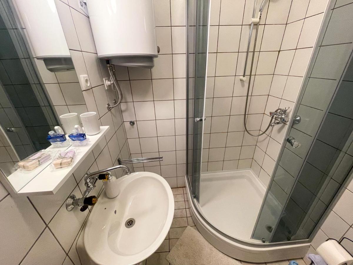 Apartmani Milan Crikvenica Eksteriør billede