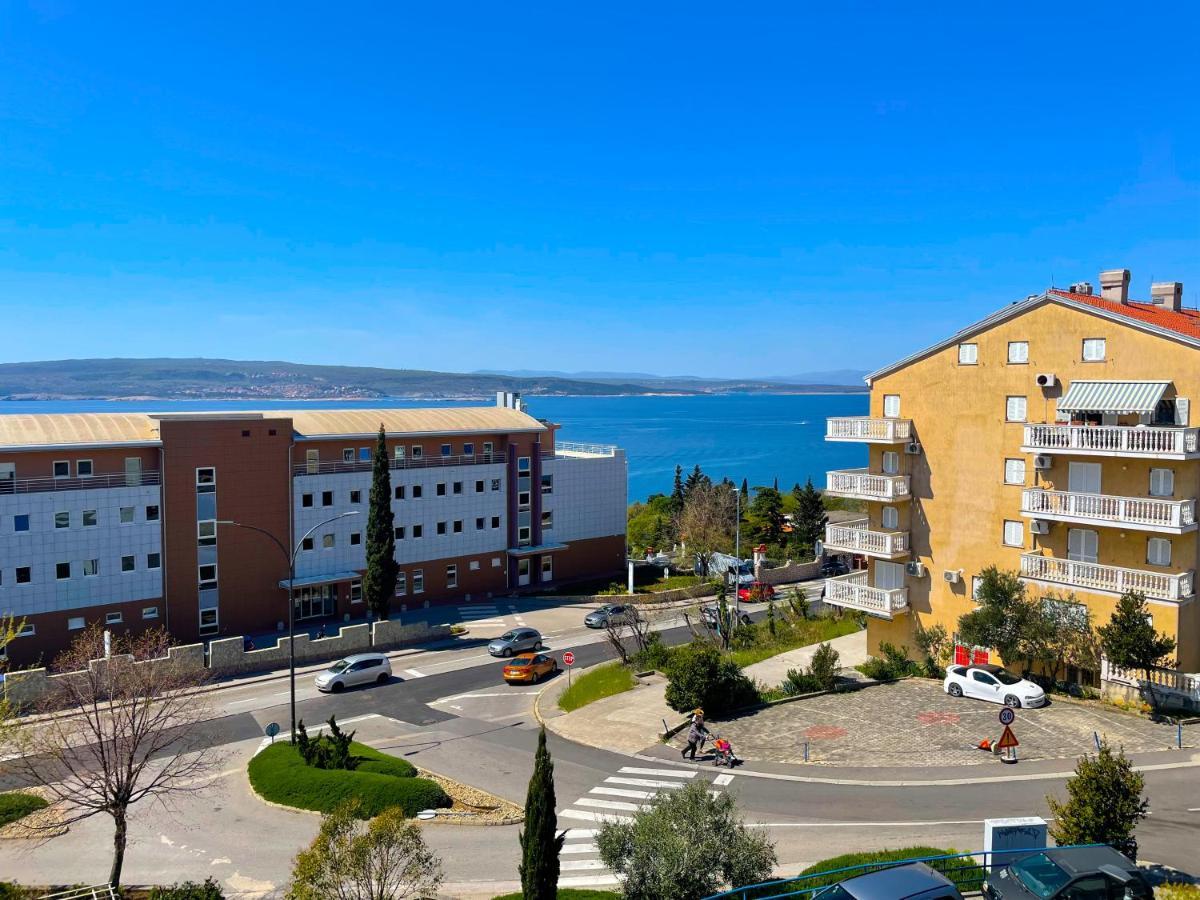 Apartmani Milan Crikvenica Eksteriør billede