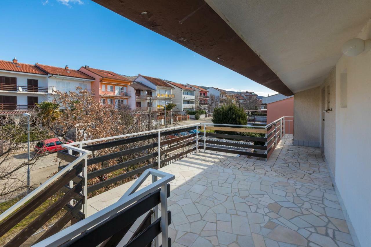 Apartmani Milan Crikvenica Eksteriør billede